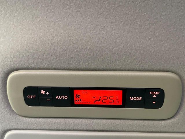 NISSAN SERENA  S-HYBRID 2013