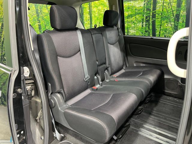 NISSAN SERENA  S-HYBRID 2013