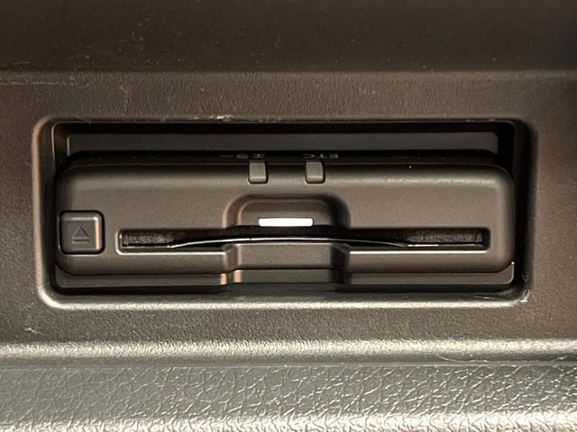 NISSAN NV350 CARAVAN 2021