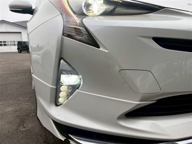 TOYOTA PRIUS 4WD 2016