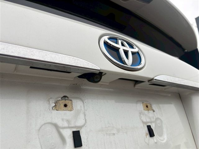 TOYOTA PRIUS 4WD 2016