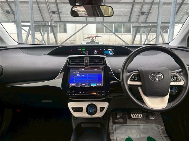 TOYOTA PRIUS 4WD 2016
