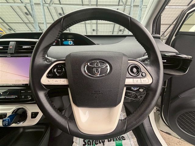 TOYOTA PRIUS 4WD 2016