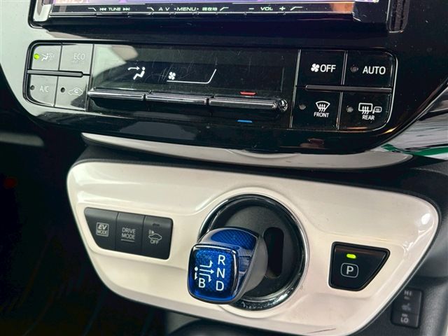 TOYOTA PRIUS 4WD 2016