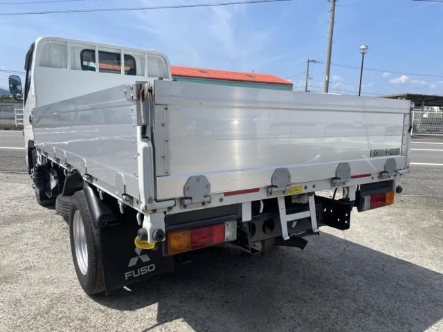 MITSUBISHI CANTER 2019