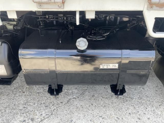 MITSUBISHI CANTER 2019