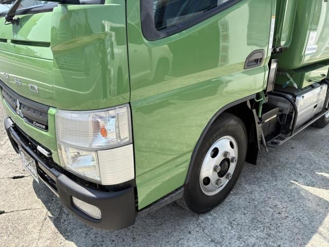 MITSUBISHI CANTER 2013