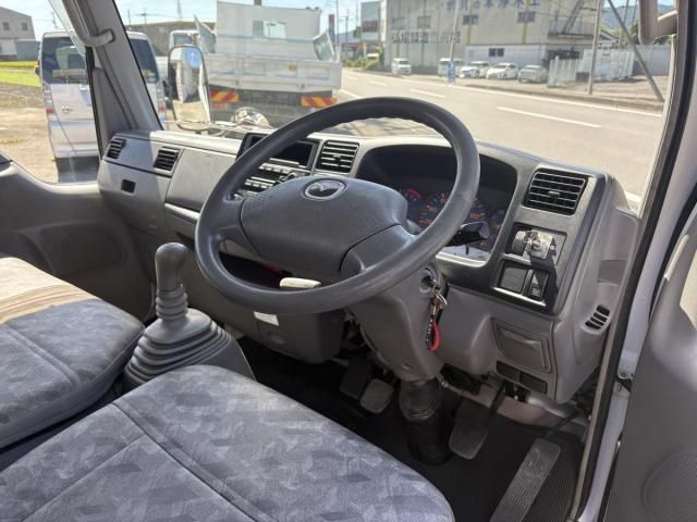 MAZDA TITAN 2005