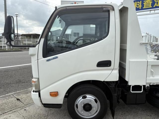 HINO DUTRO 2012