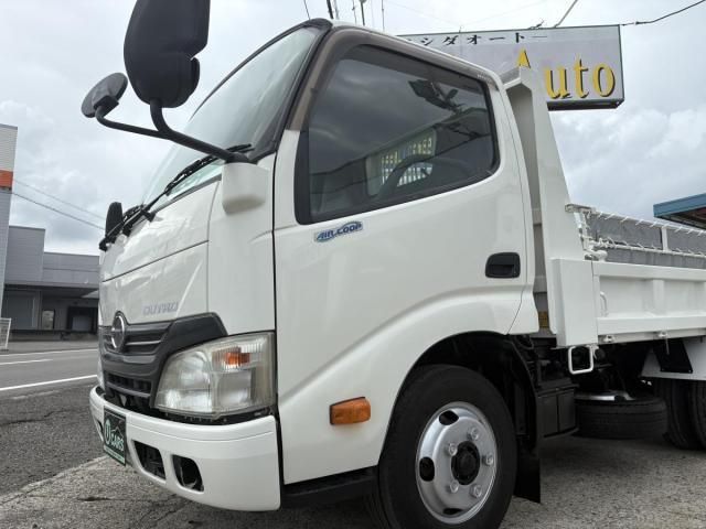 HINO DUTRO 2012