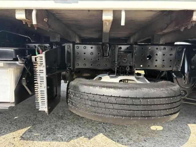 MITSUBISHI CANTER 2014