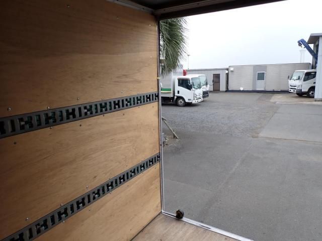 MITSUBISHI CANTER 2017