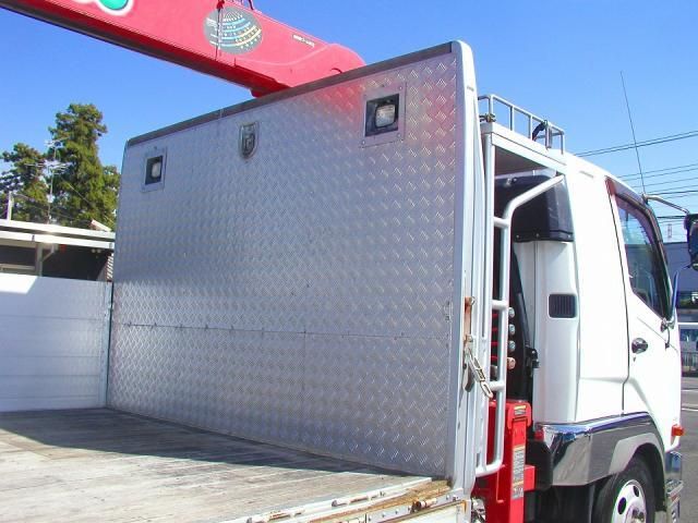 MITSUBISHI FUSOU FIGHTER 2014