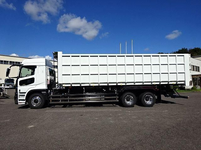 MITSUBISHI FUSOU SUPER GREAT 2025