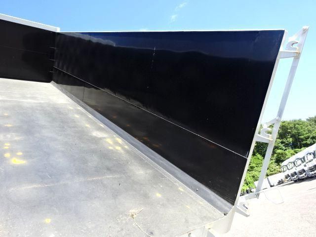 MITSUBISHI FUSOU SUPER GREAT 2025