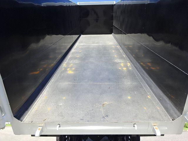 MITSUBISHI FUSOU SUPER GREAT 2025