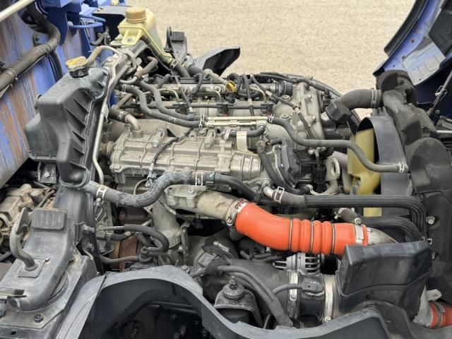 MITSUBISHI CANTER 2013