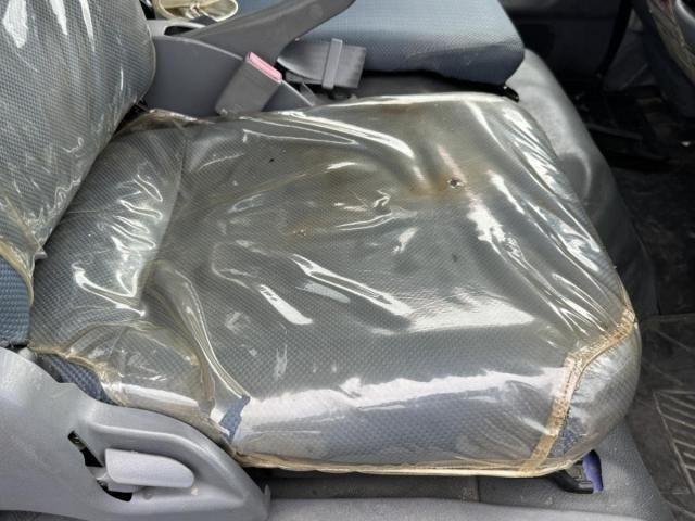 MITSUBISHI CANTER 2013