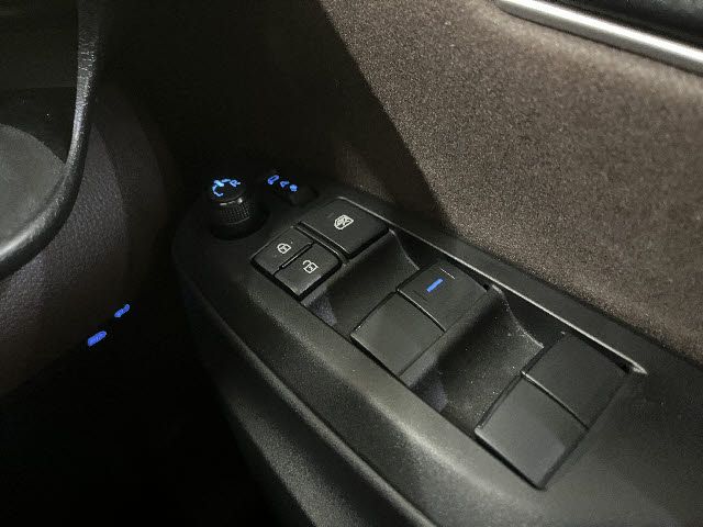 TOYOTA YARIS CROSS 2020