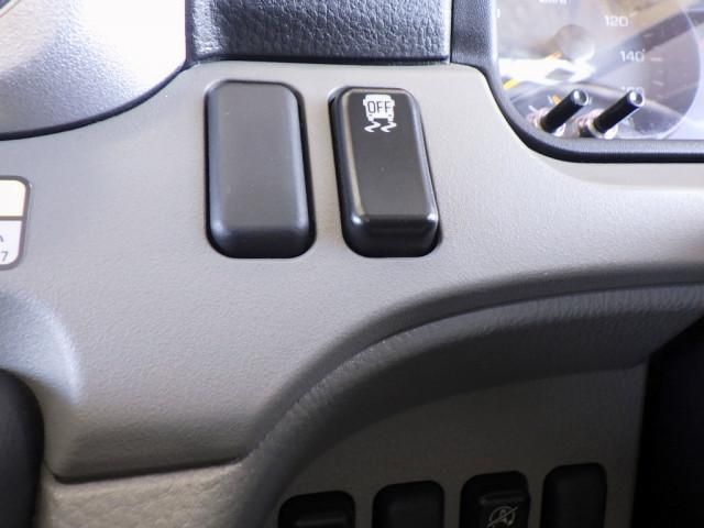 MITSUBISHI CANTER 2023