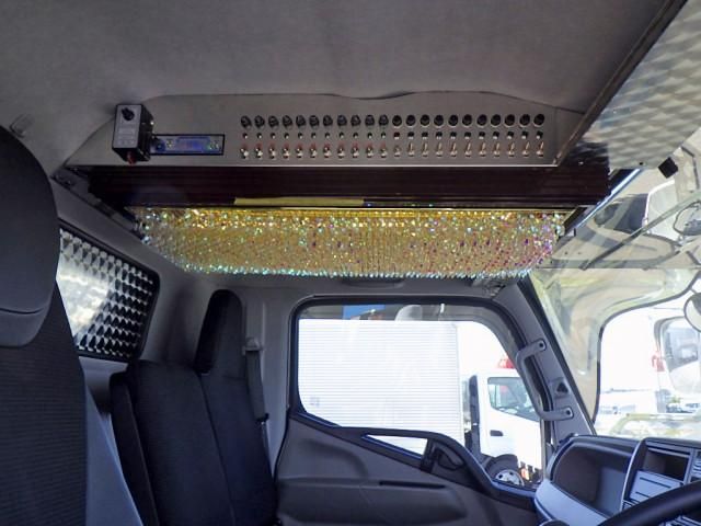 MITSUBISHI CANTER 2023