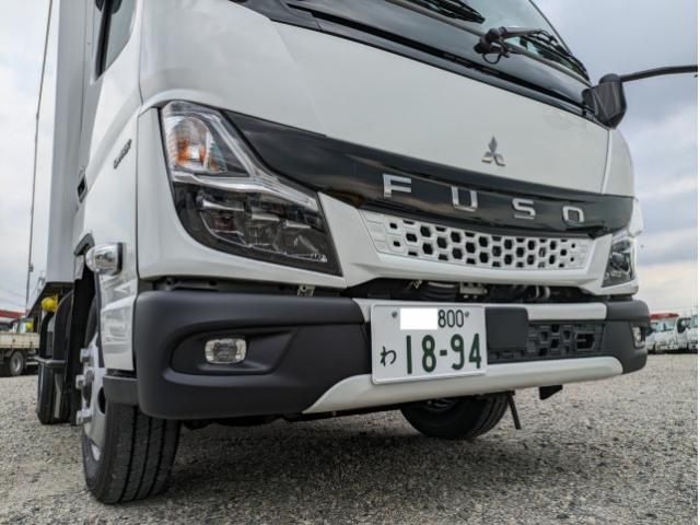 MITSUBISHI CANTER 2025