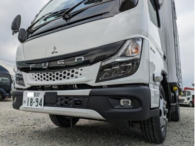 MITSUBISHI CANTER 2025