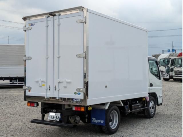 MITSUBISHI CANTER 2025