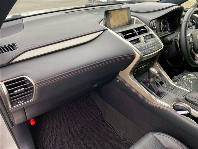 TOYOTA LEXUS NX300h AWD 2014