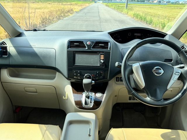 NISSAN SERENA  S-HYBRID 2013