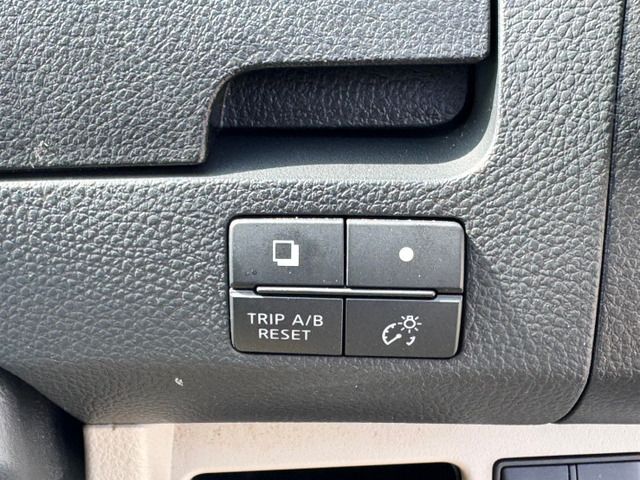 NISSAN SERENA  S-HYBRID 2013