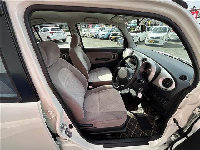 DAIHATSU MIRA GINO 2004