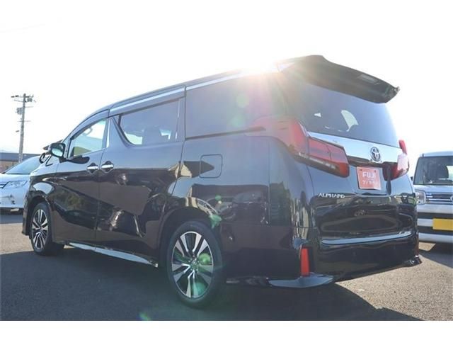 TOYOTA ALPHARD 4WD 2021