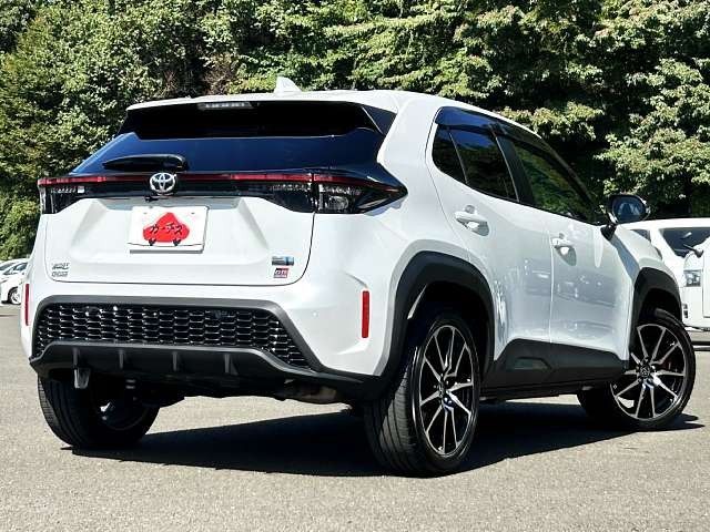 TOYOTA YARIS CROSS HYBRID 2023