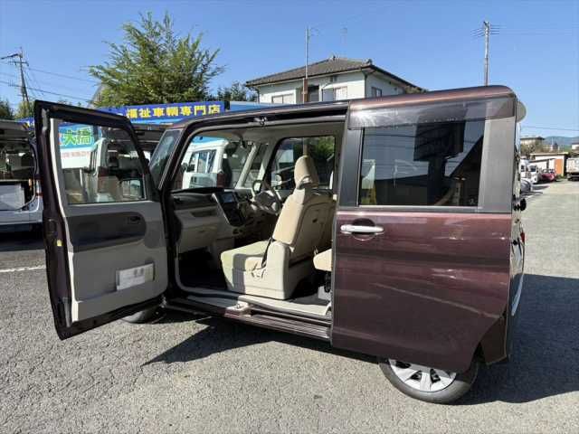 DAIHATSU TANTO 2015