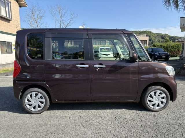 DAIHATSU TANTO 2015