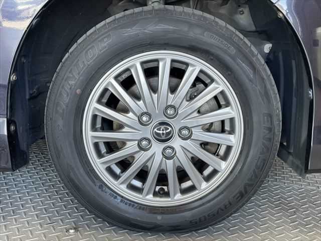 TOYOTA ESQUIRE HYBRID 2014