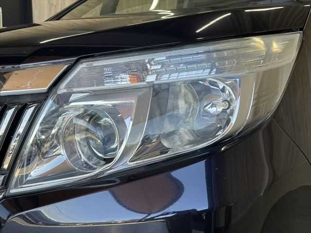 TOYOTA ESQUIRE HYBRID 2014