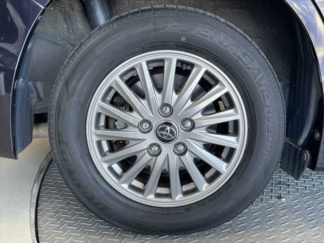 TOYOTA ESQUIRE HYBRID 2014