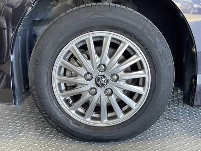 TOYOTA ESQUIRE HYBRID 2014