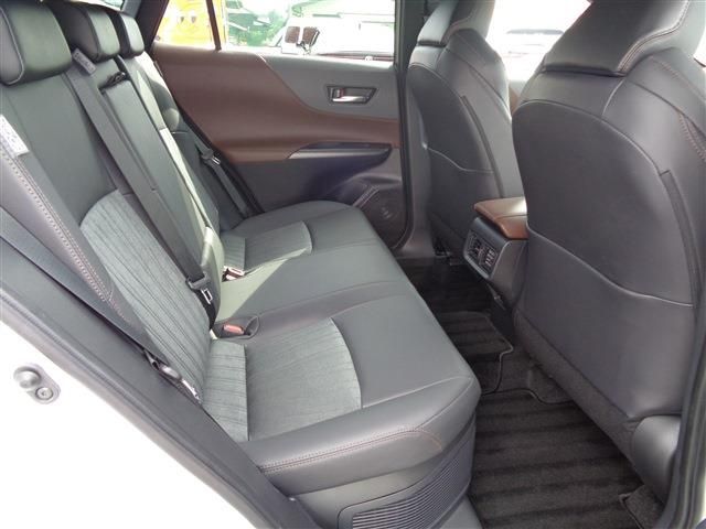 TOYOTA HARRIER HYBRID 2024