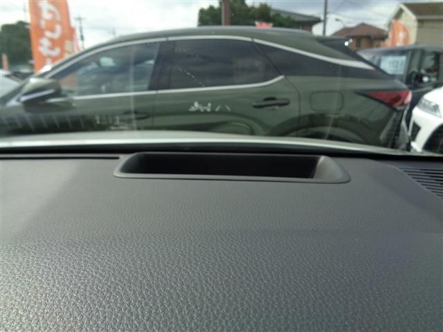 TOYOTA HARRIER HYBRID 2024