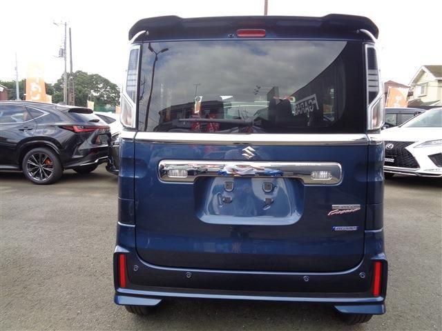 SUZUKI Spacia custom 4WD 2023