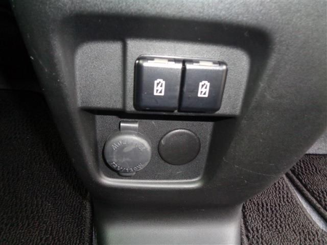 SUZUKI Spacia custom 4WD 2023