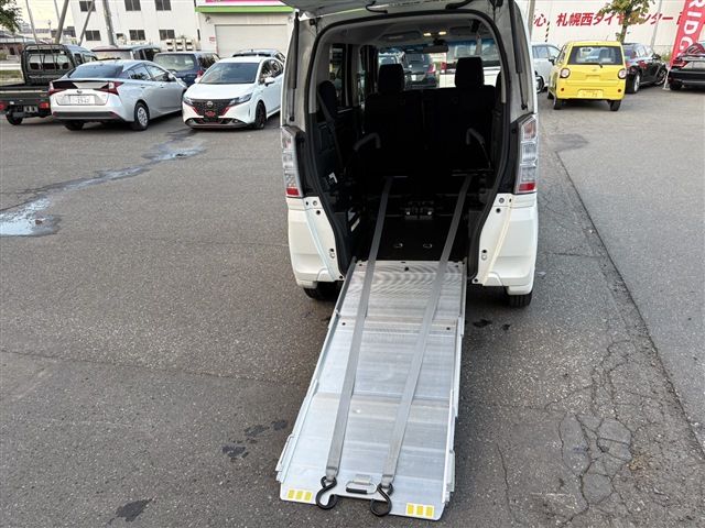 HONDA N BOX+ 4WD 2015