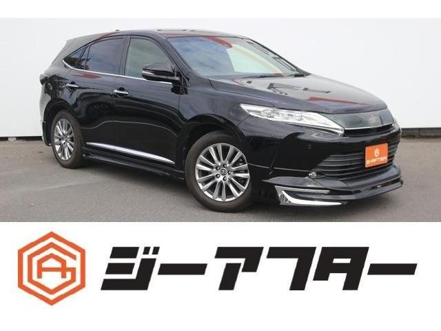 TOYOTA HARRIER 4WD 2017