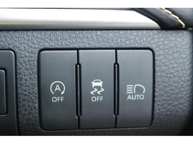 TOYOTA HARRIER 4WD 2017