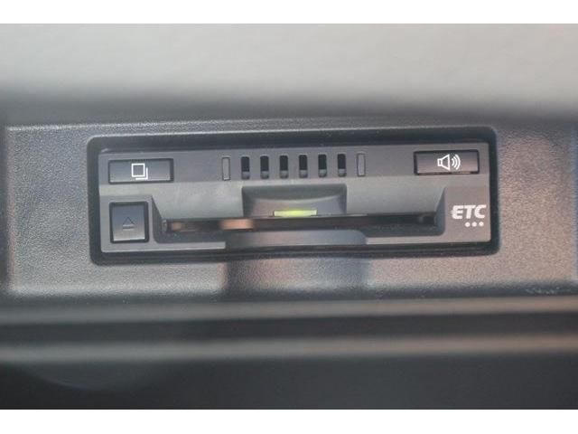 TOYOTA HARRIER 4WD 2017