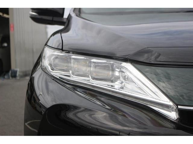 TOYOTA HARRIER 4WD 2017