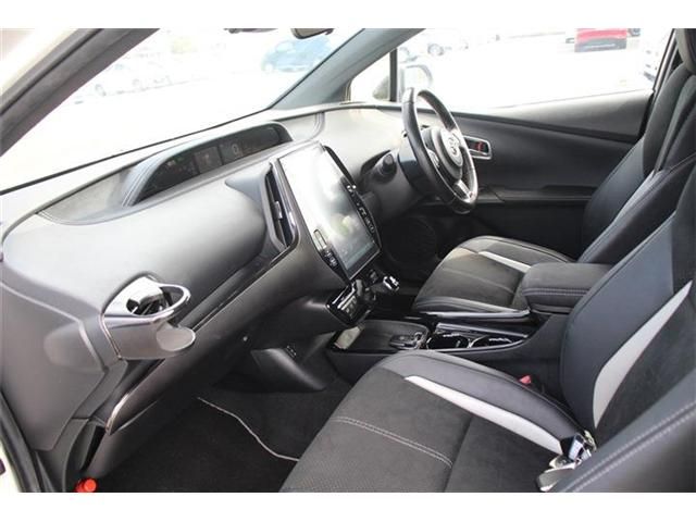 TOYOTA PRIUS PHV 2018